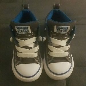 7 toddler Converse